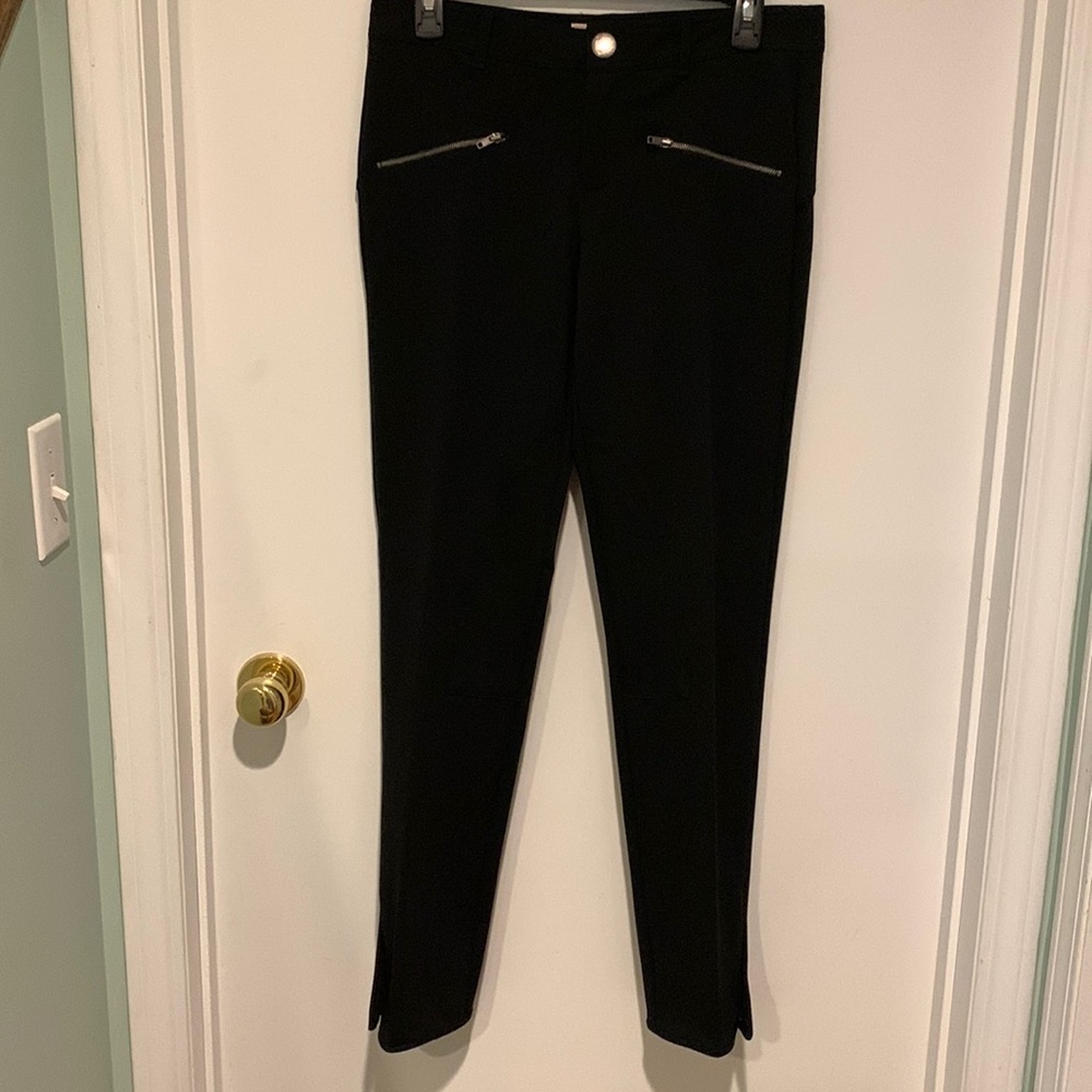 NWOT Pinque black riding breech style pants. US Size 4. Beautifully designed.